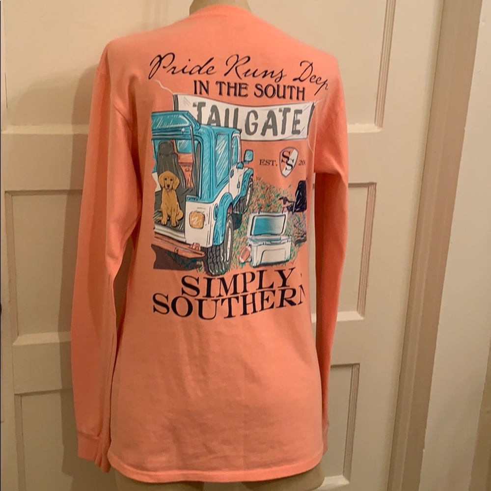 NWOT Simply Southern 🍑 long sleeve T.